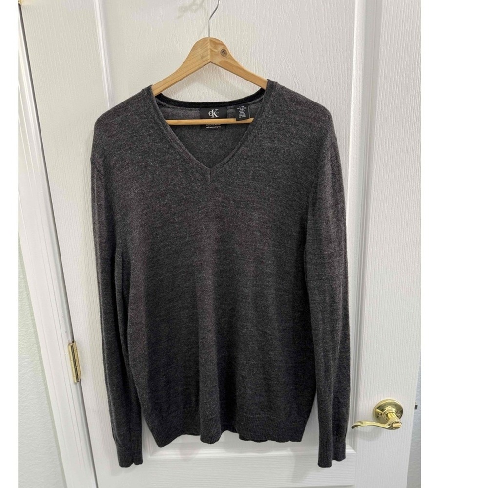 Calvin Klein Sweater Mens Large 100% Merino Wool Gray V Neck Long‎ Sleeve